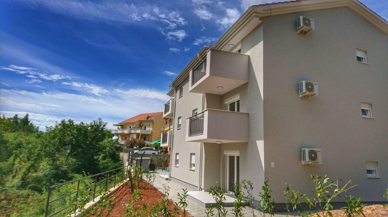 Apartments Ibis Cizici Ngoại thất bức ảnh