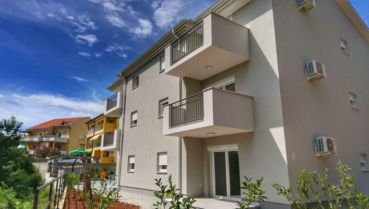 Apartments Ibis Cizici Ngoại thất bức ảnh