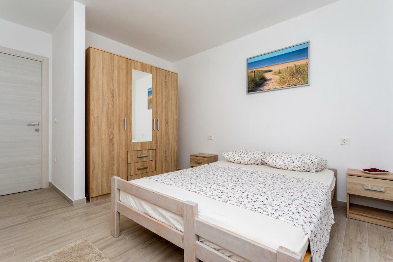 Apartments Ibis Cizici Ngoại thất bức ảnh