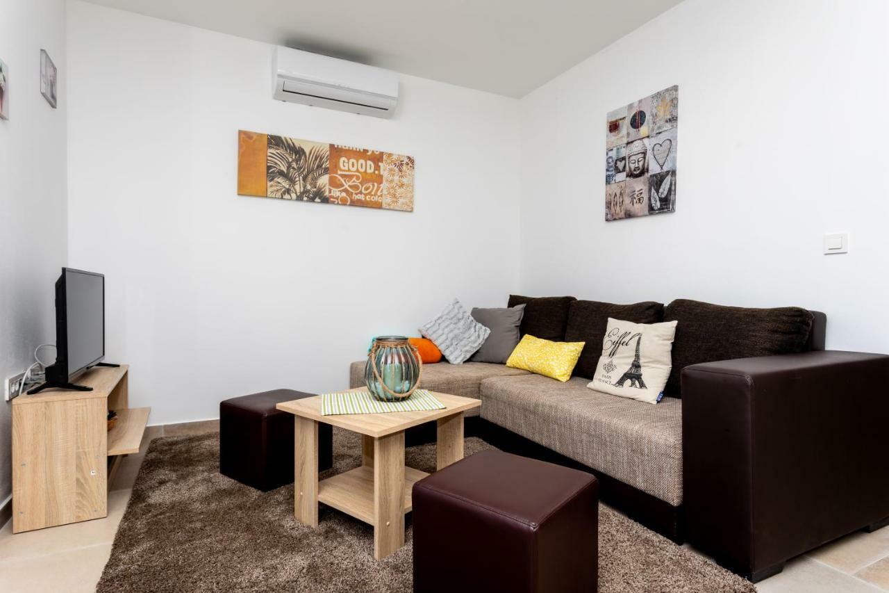 Apartments Ibis Cizici Ngoại thất bức ảnh
